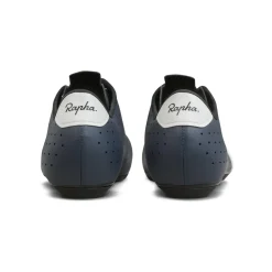 Classic Shoes><noscript><img width=