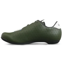 Classic Shoes><noscript><img width=