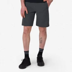 Men's Explore Shorts><noscript><img width=