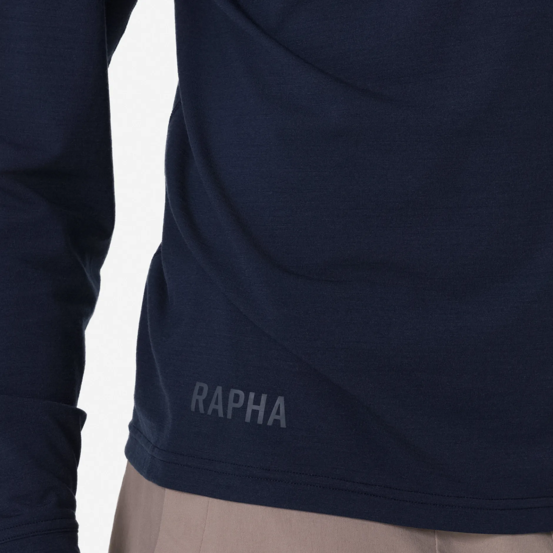 Men's Merino Long Sleeve Tech T-shirt>Rapha Fashion