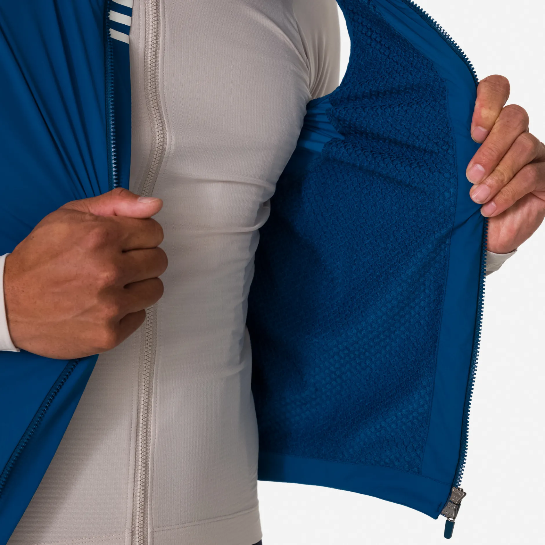 Men's Pro Team Insulated Gilet>Rapha Best